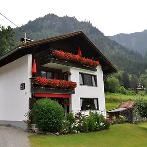  Apartment Haus Robert Wagner